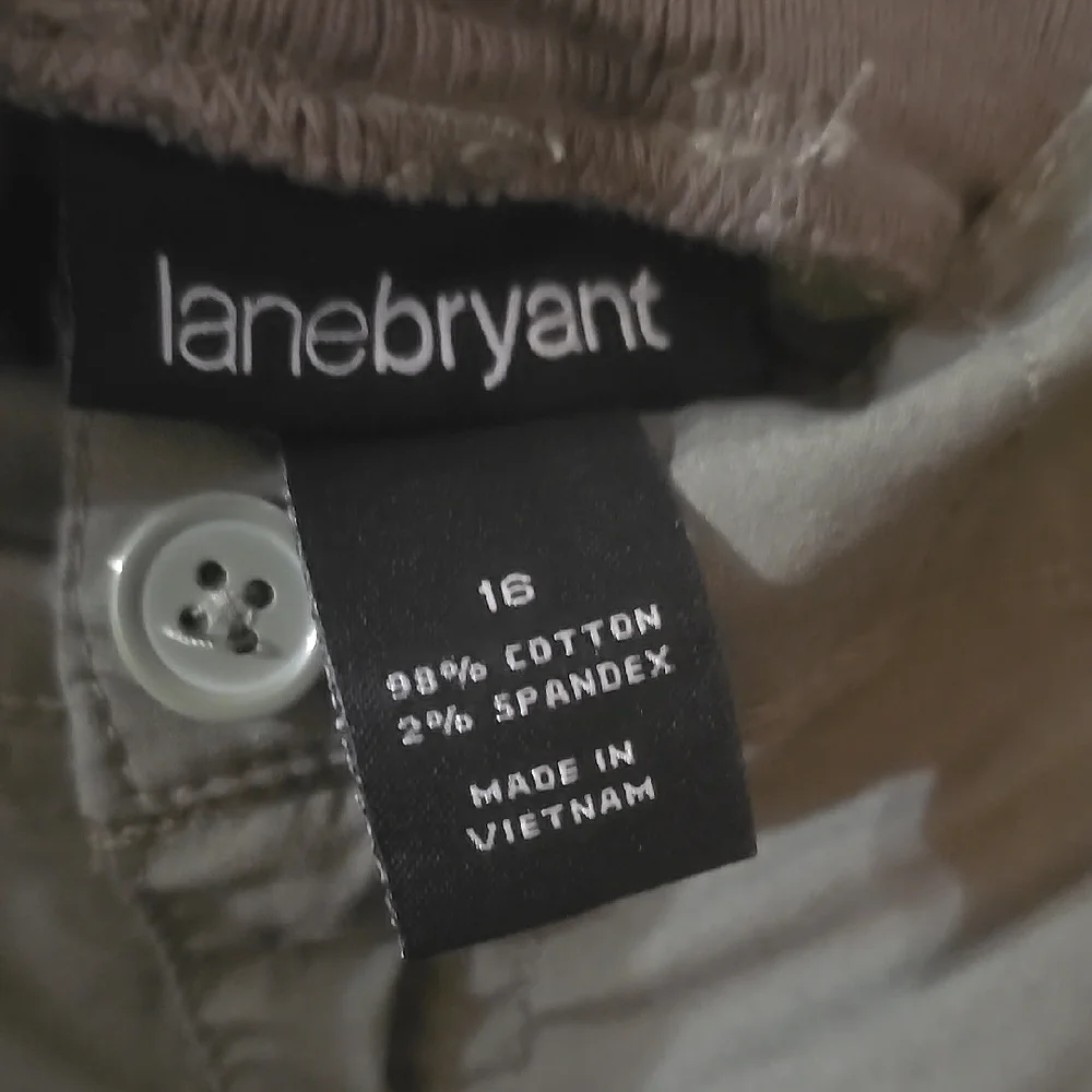 Lane Bryant Olive Green Women's Shorts‎ Sz 16